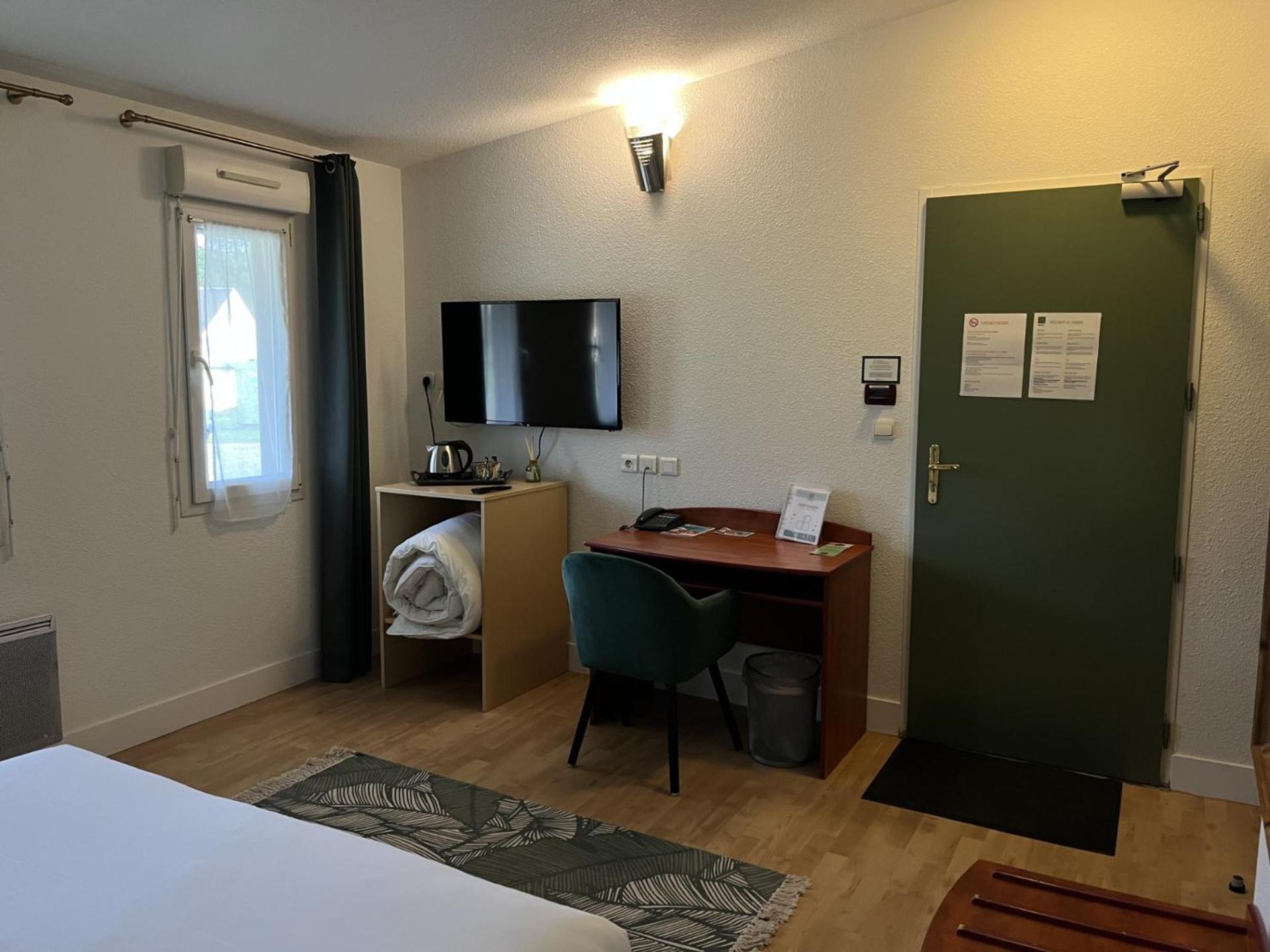 Hotel - Domaine De La Blanchardiere - Le Mans Change  Экстерьер фото