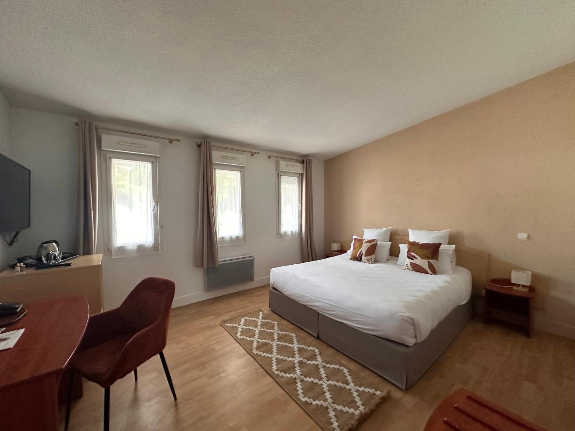 Hotel - Domaine De La Blanchardiere - Le Mans Change  Экстерьер фото